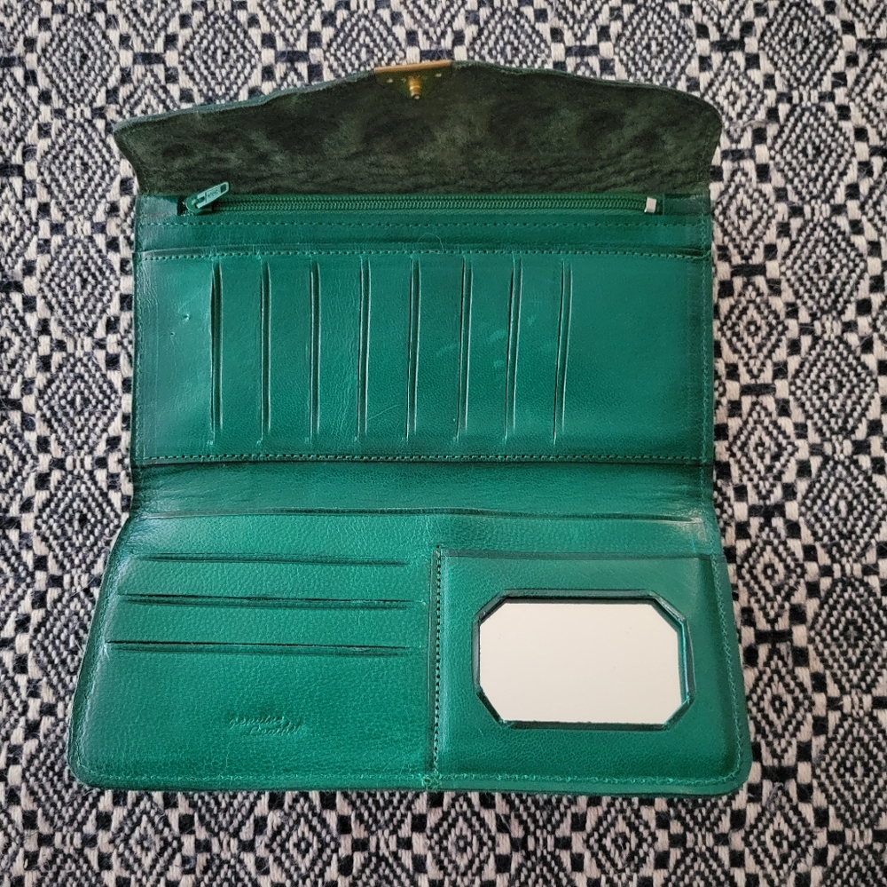 Beautiful green leather wallet - Picture 3 of 6